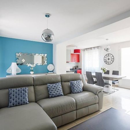 Logement 004 A 300M De La Gare Mantes La Jolie Ngoại thất bức ảnh