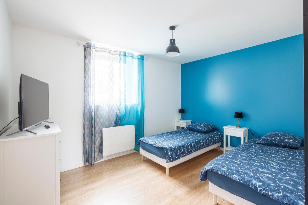 Logement 004 A 300M De La Gare Mantes La Jolie Ngoại thất bức ảnh